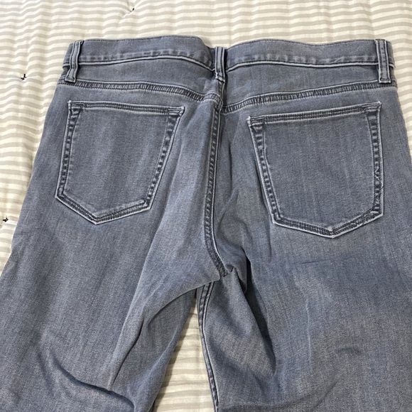 Great Condition - BR Traveler Jeans. Only worn once! Light jeans 33x30, slim fit - Picture 3 of 3